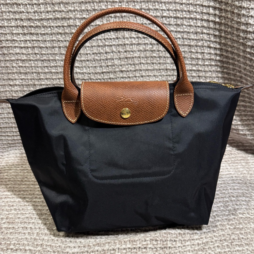Chic Black and Brown Longchamp Hand Bag